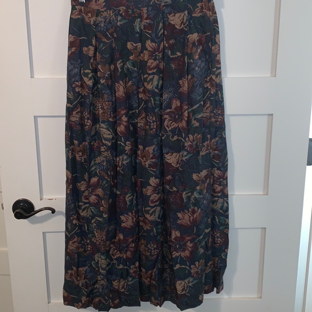 It Has Pockets! skirt